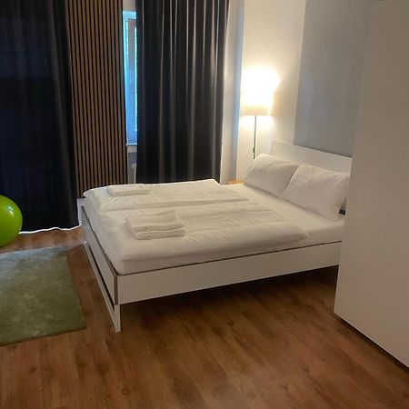 Koeln Wohnung 4 Min Naehe Von Hbf Und Dom Mit Garten ,Balkon & Office ภายนอก รูปภาพ