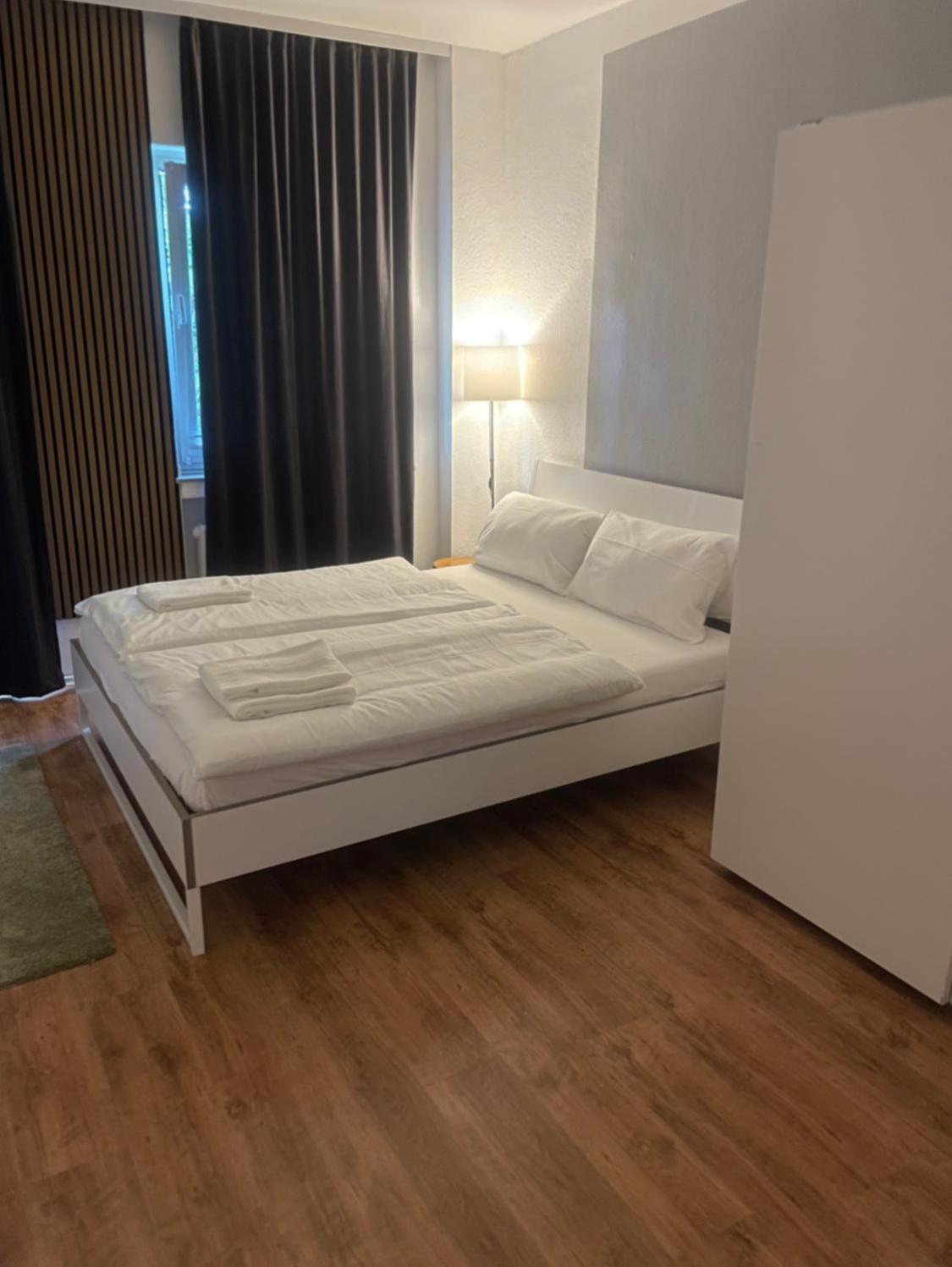 Koeln Wohnung 4 Min Naehe Von Hbf Und Dom Mit Garten ,Balkon & Office ภายนอก รูปภาพ